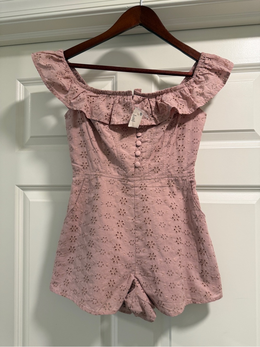 NWT Kimchi Blue Dusty Pink Floral Eyelet Off-Shoulder Romper